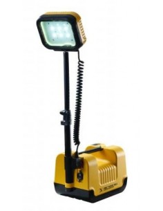 Maszt oświetleniowy PELI...