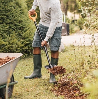 Szufla Solid Fiskars 1270 mm z rączką D